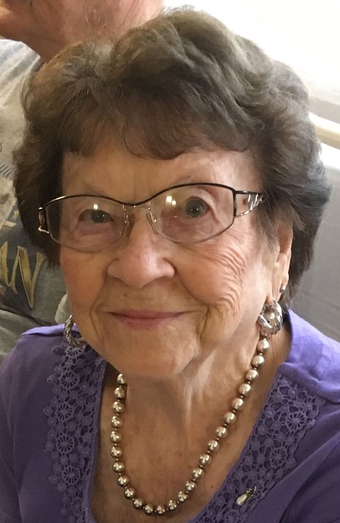 Elaine Davison