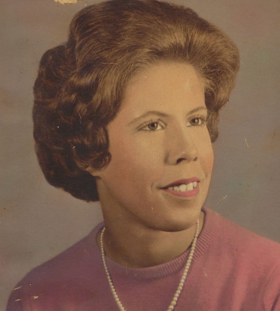 Charlene (Wolfe)  Coonse