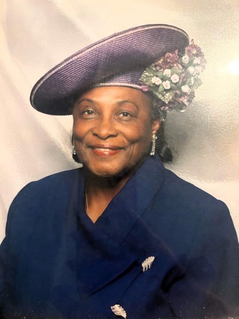 Lola Mae Simmons Profile Photo