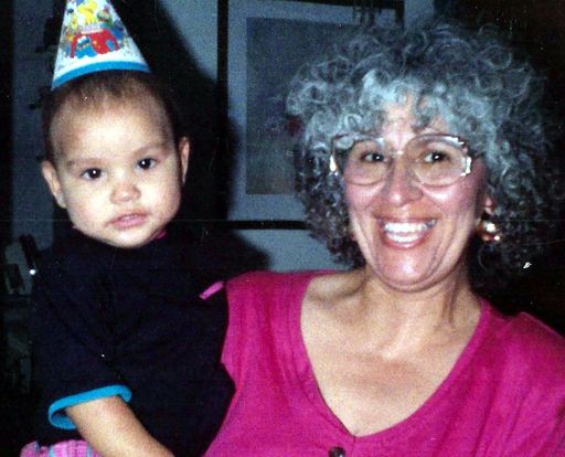 Yolanda C. Gonzalez photo gallery thumbnail 172 of 357