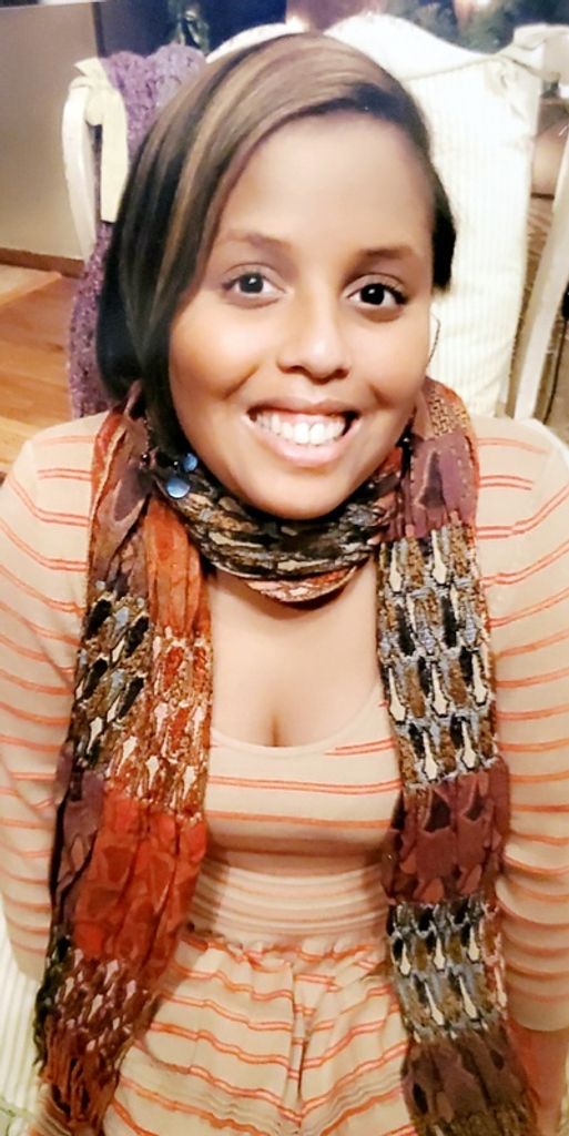 Queenesta Elaine Lowe