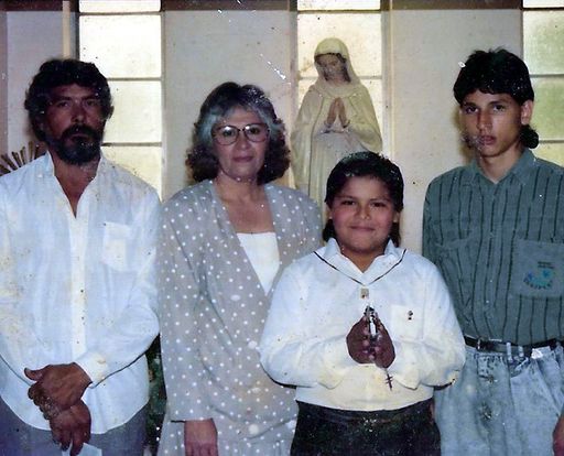 Yolanda C. Gonzalez photo gallery thumbnail 167 of 357