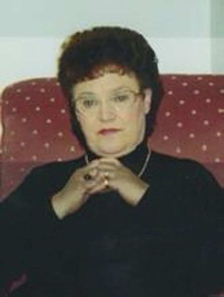 Lillian "Lil" Lawrence