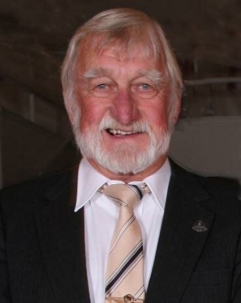 Warren Rushton Profile Photo