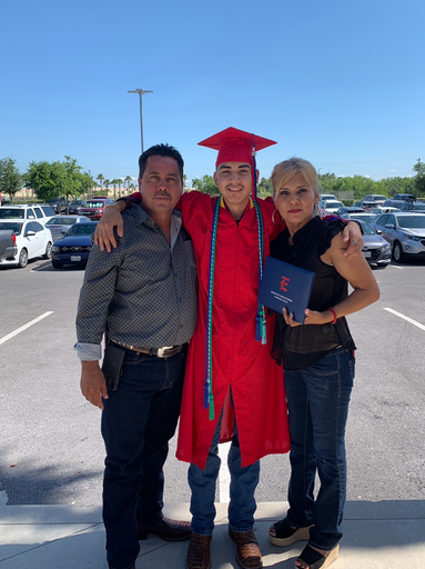Enrique Martinez Ponce photo gallery thumbnail 9 of 16
