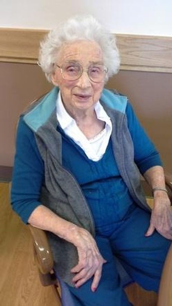 Evelyn Lorraine Stewart