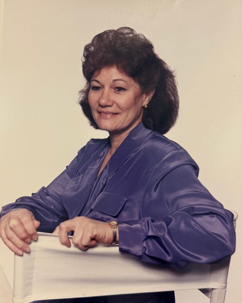Ann M Hart