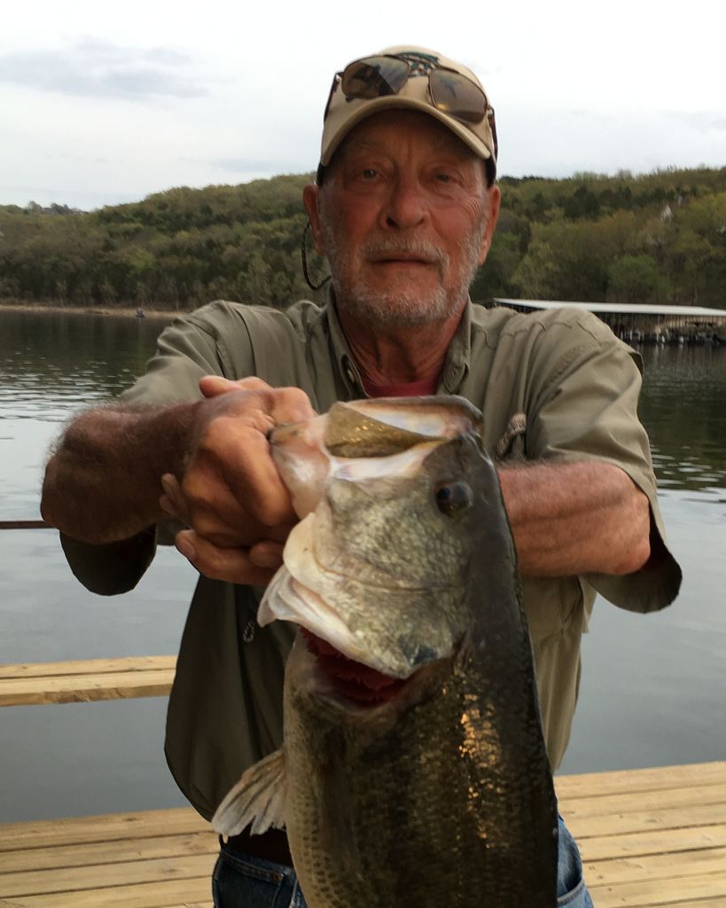 Robert E. "Rob-Bob" Martin Profile Photo