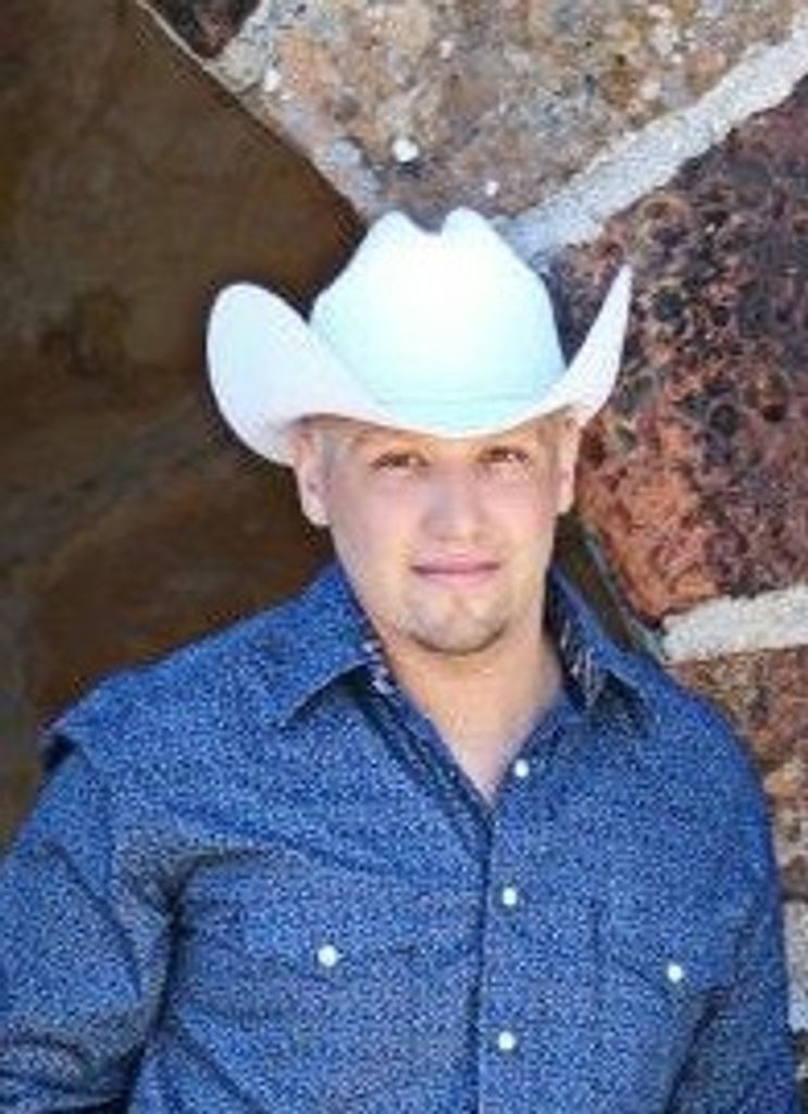 Valente Fernadez Jr.