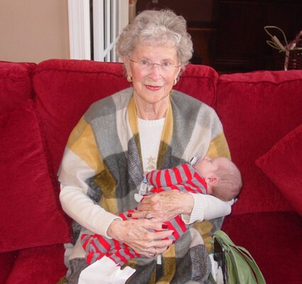 Rochie "Jackie" Astrid Davis Profile Photo