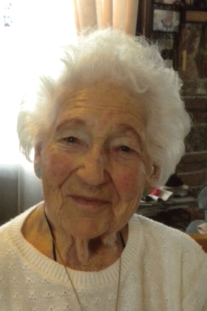 Della Witney (Winnie)  Wood Profile Photo