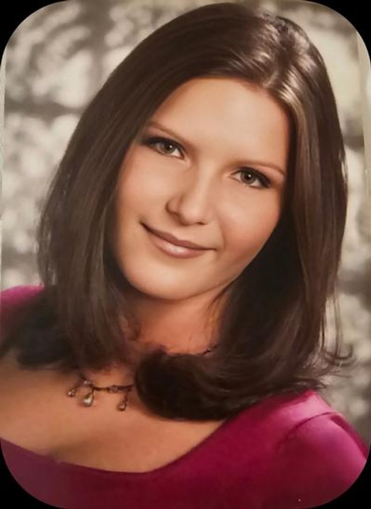 Jennifer Ann Smith Profile Photo