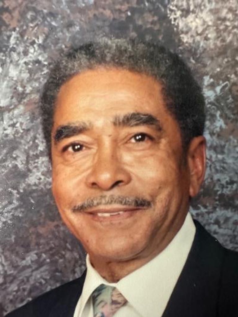 Hushel Collins Profile Photo