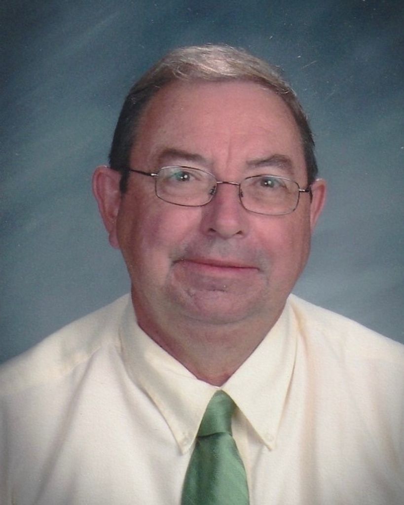 Robert Joseph Kelly Profile Photo