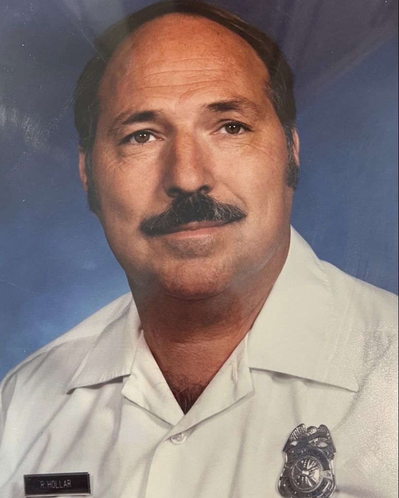 Bob Hollar