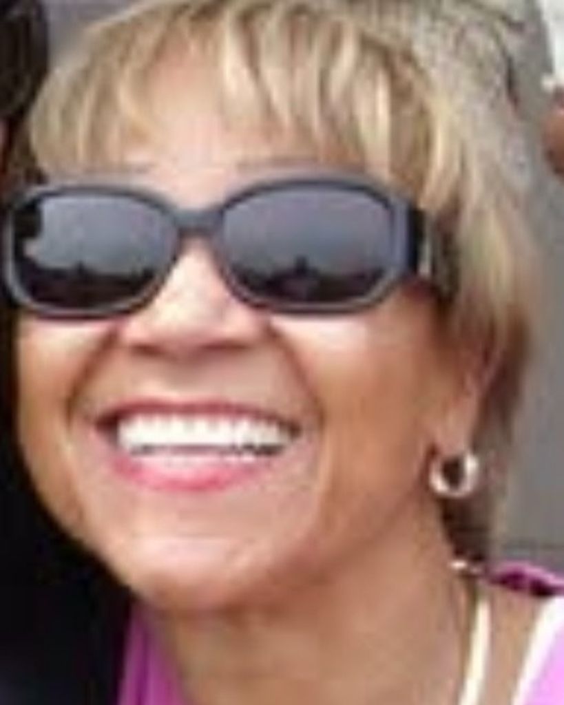 Gladys Esther Santiago Profile Photo