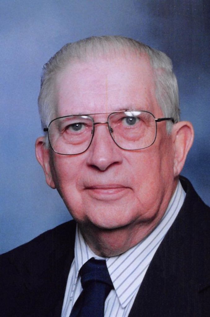 Lloyd W. Lorenzen Profile Photo
