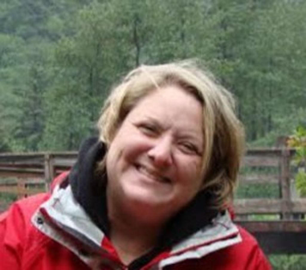 Gaylene Hinze
