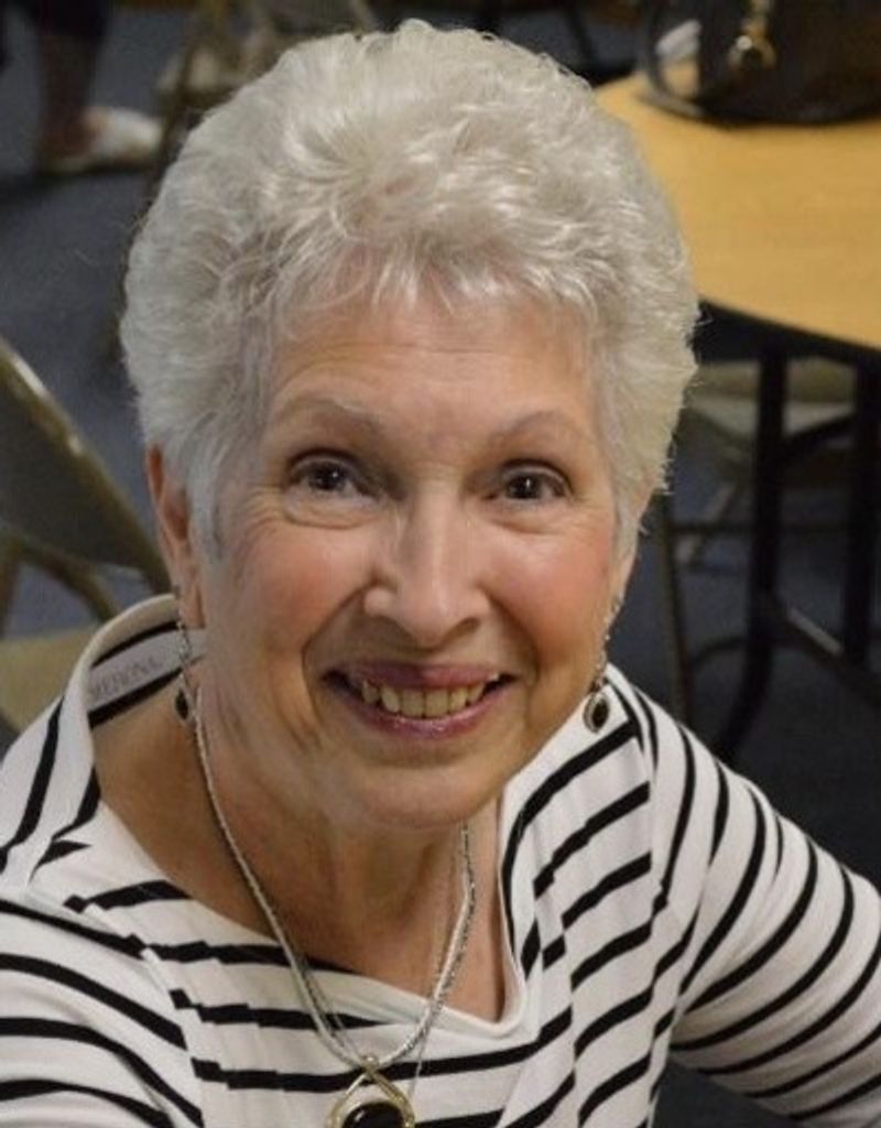 Ramona "Momo" Reineck Profile Photo