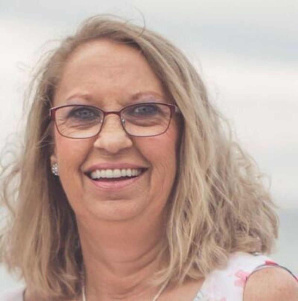 Carolyn Sandel Profile Photo