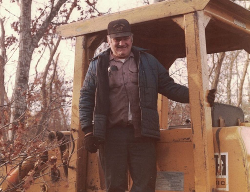 Peter J. Manglaviti Sr. Profile Photo