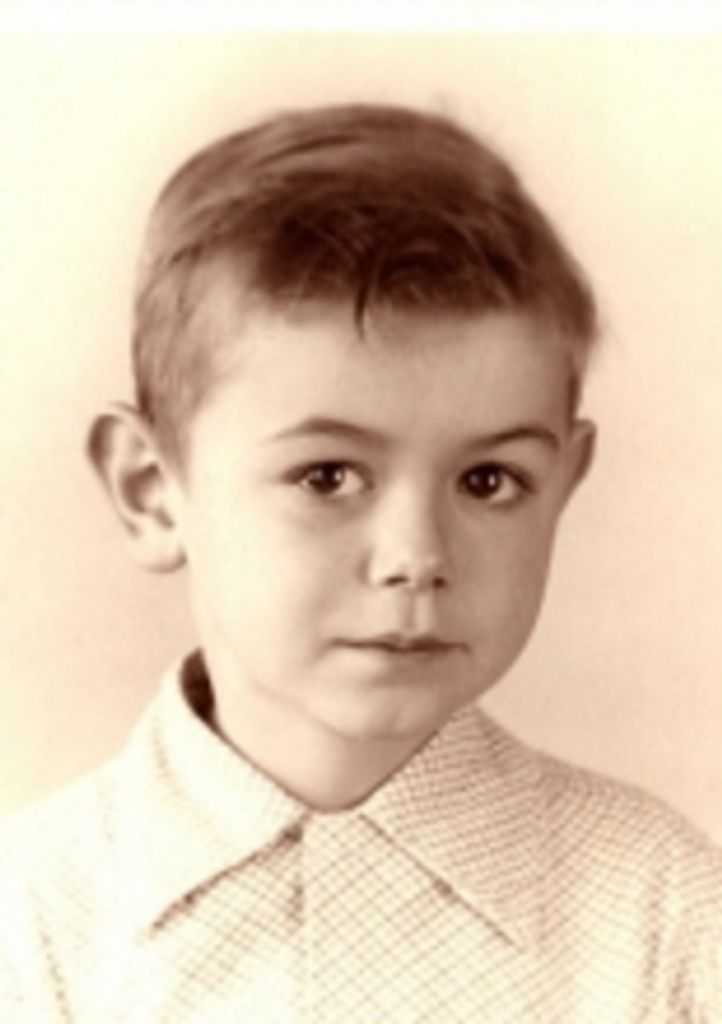 Mr. Thomas W Halter