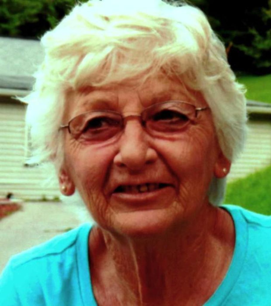 Suzie L. (Corrigan)  Snyder