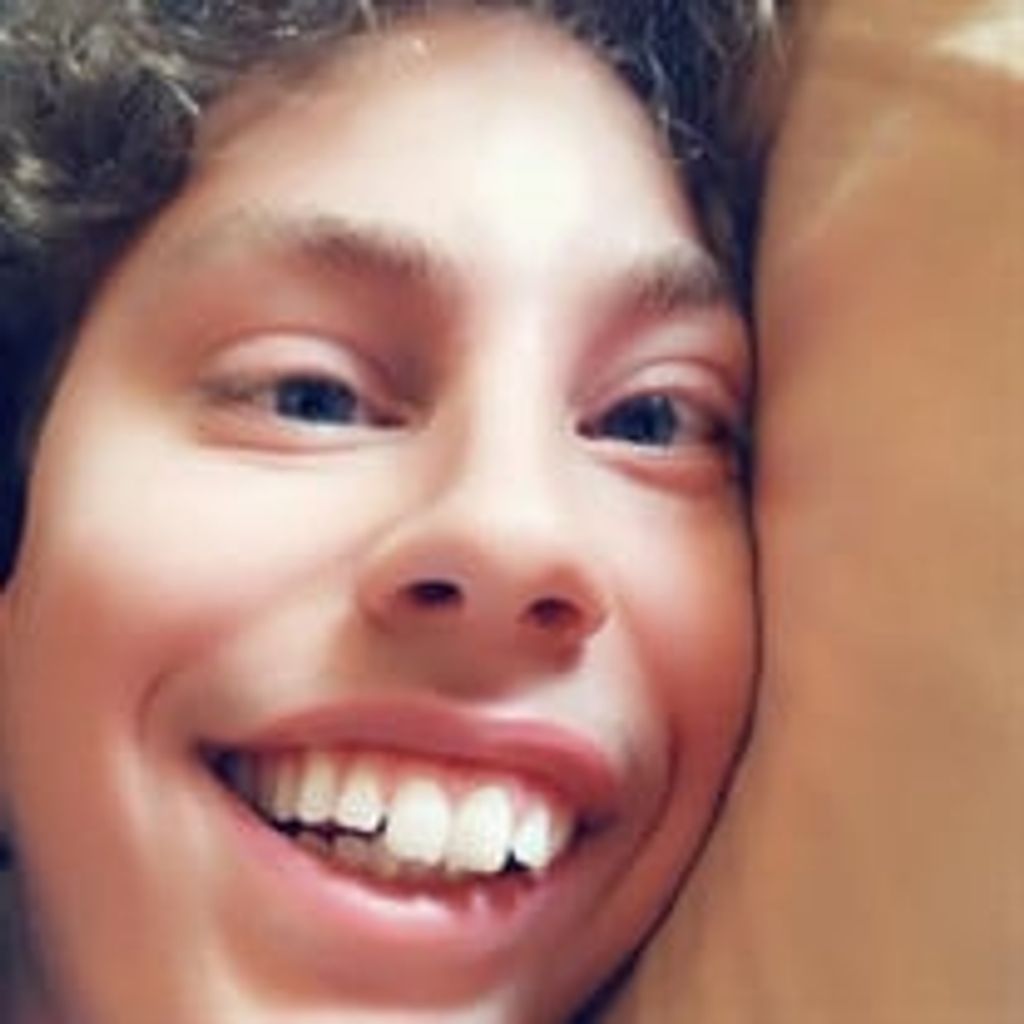 Ryan Wallace Graves Profile Photo