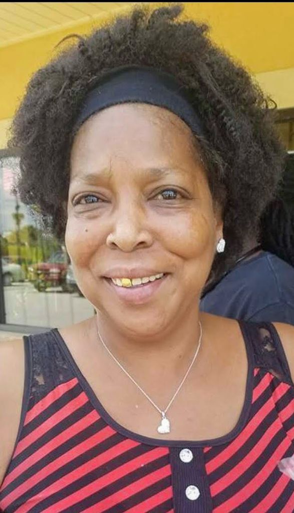 Maxine Bowens