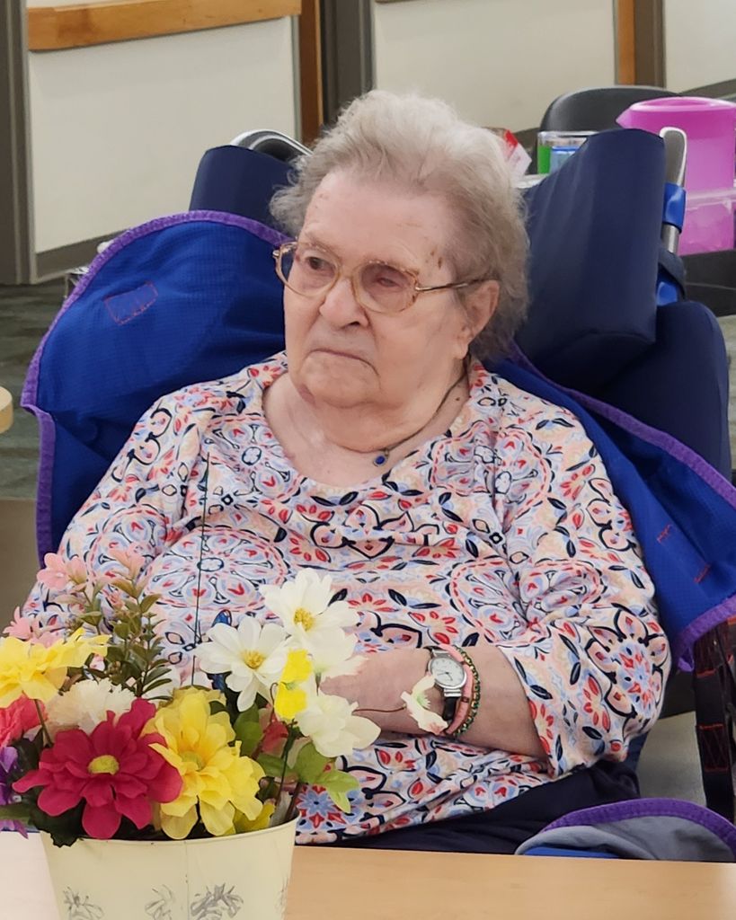 Mary Jane Flores Profile Photo