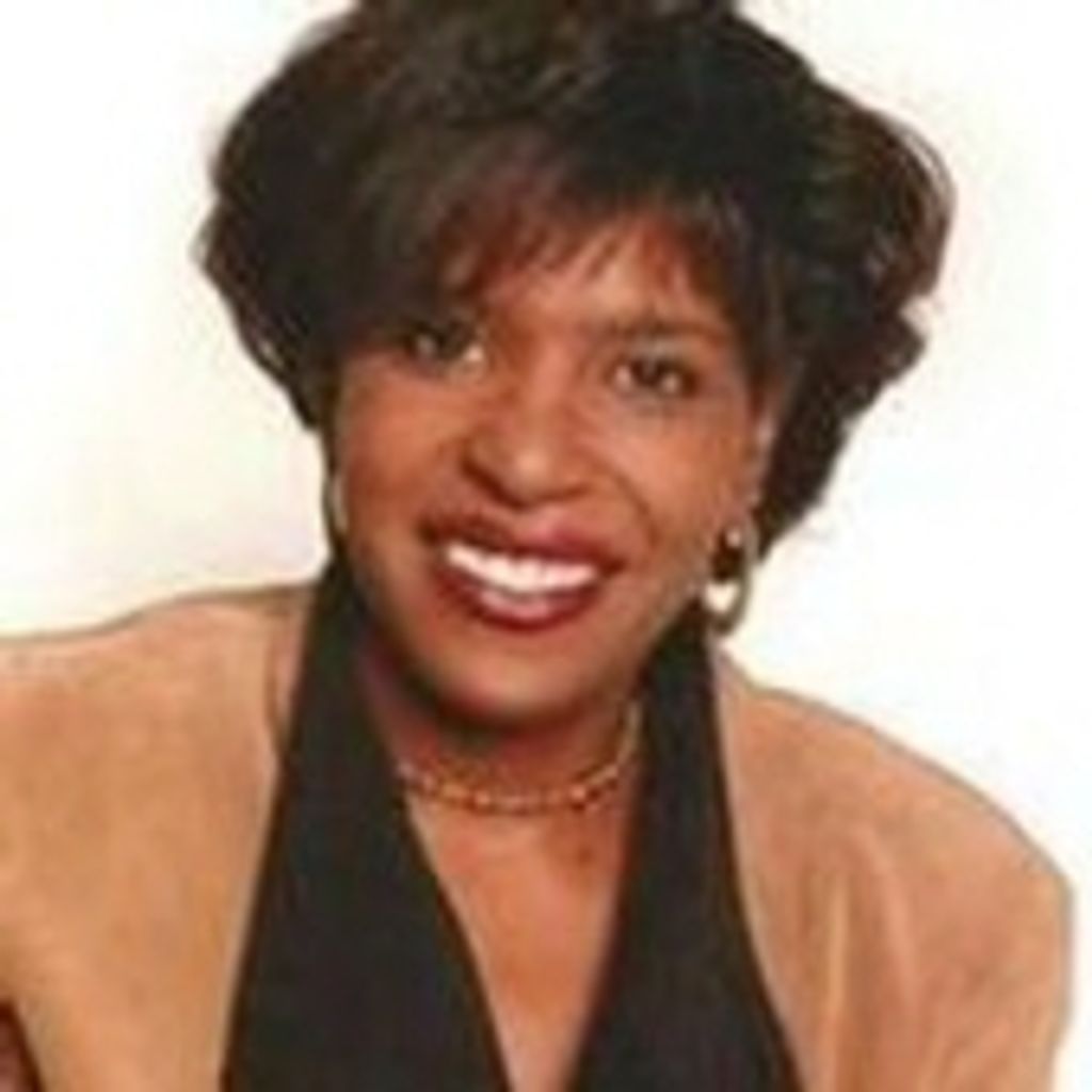 Lisa Renee Manns