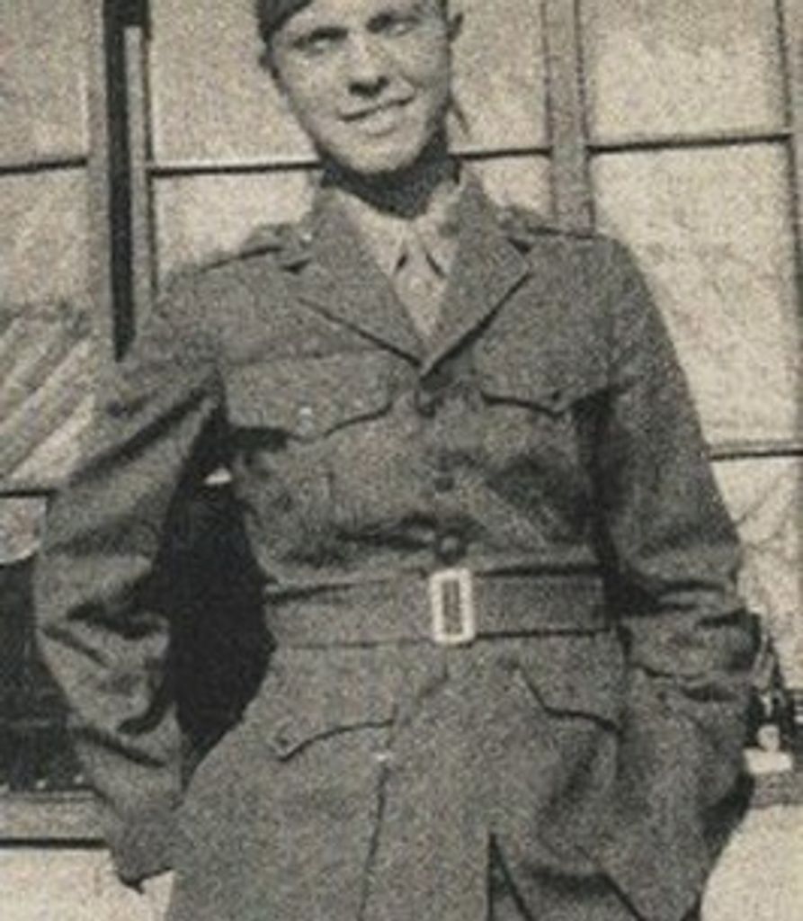 Kenneth Hollis
