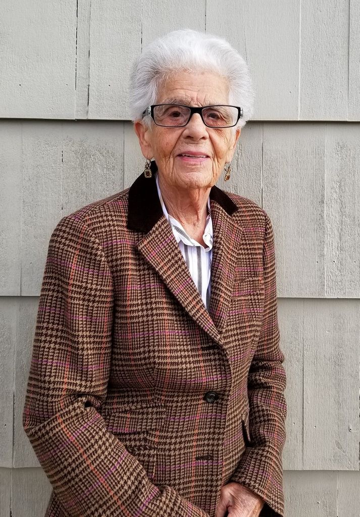 Anna Marie De Sousa