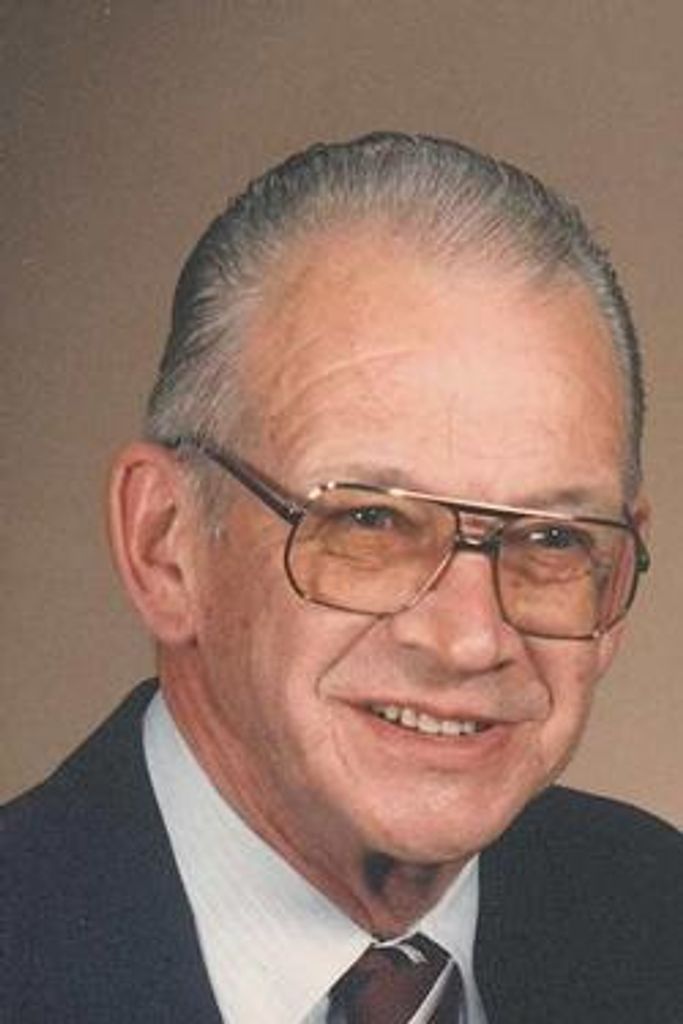 Geoffrey Diehl