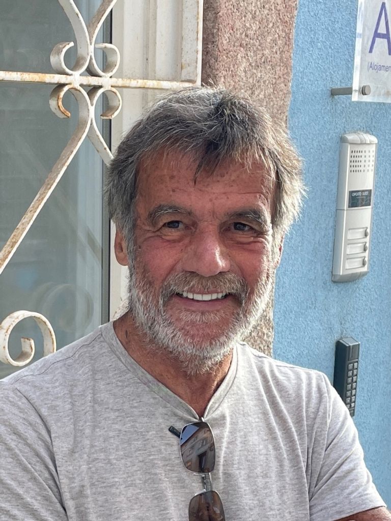 Stephen Lacey Profile Photo