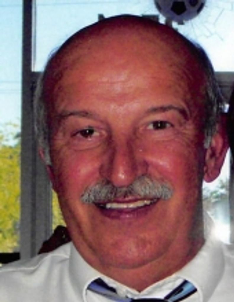 Robert "Bob" W.  Baumann