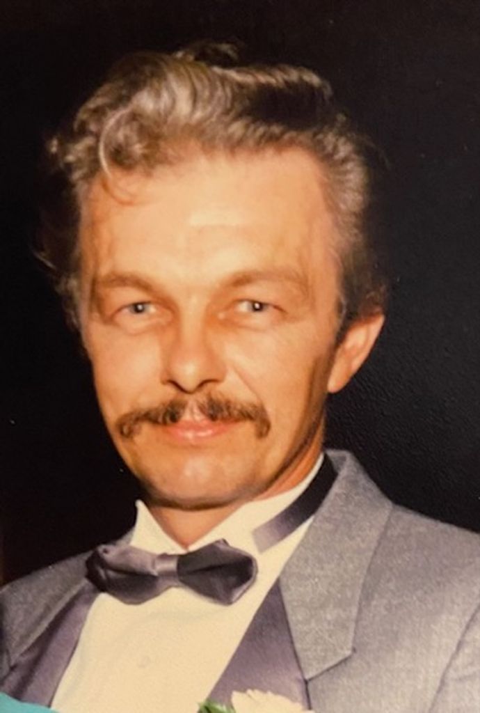 Earl L. Schroeder Profile Photo