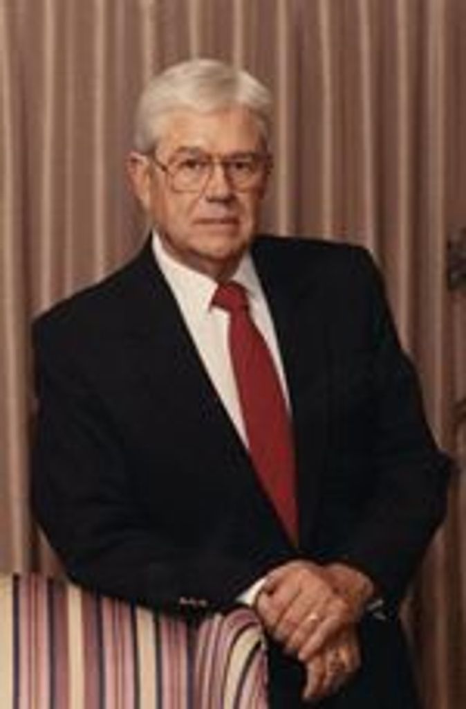Kenneth  Sigmund