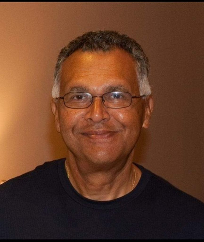 Rafael Emilio Saumell-Muñoz Profile Photo