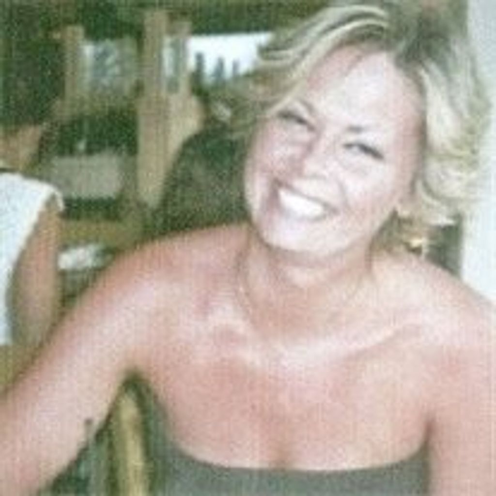 Kristin  Elaine Hook