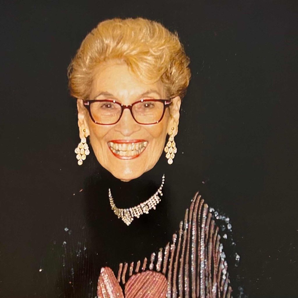 Lucy Owen Profile Photo