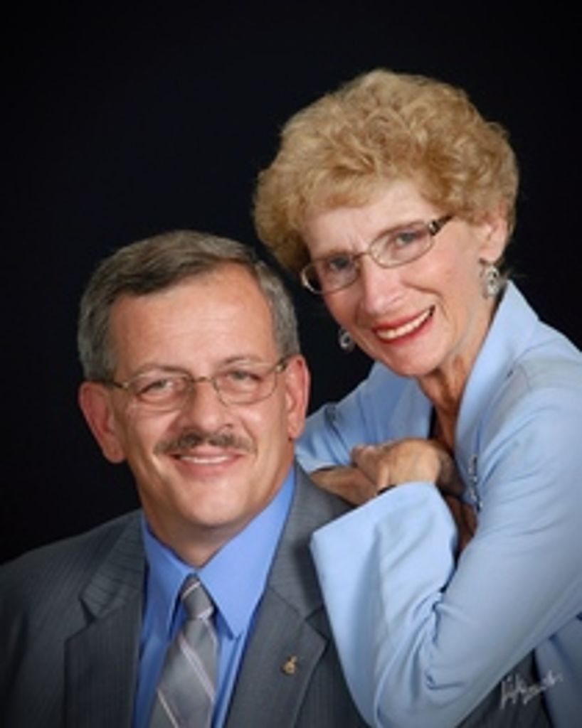 Linda A. (Bruce)  Angiolillo