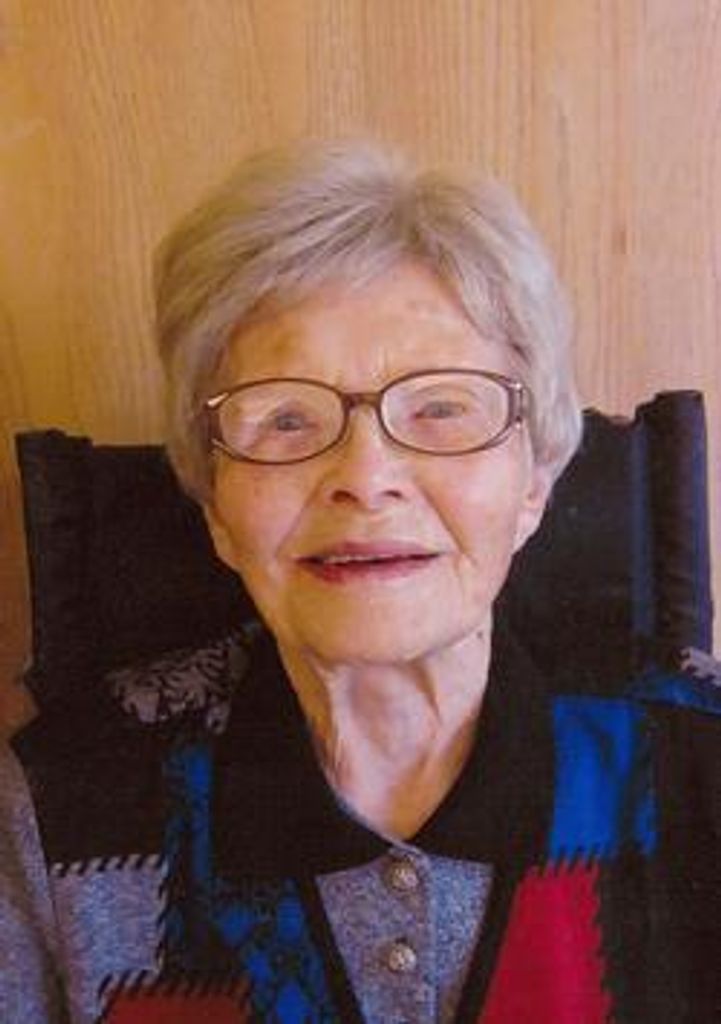 Edna R Kvamme