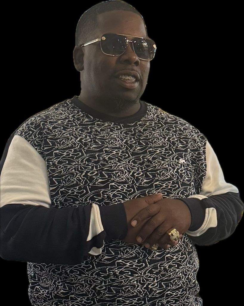 DE'ONTE “C Y LOC” BROWN