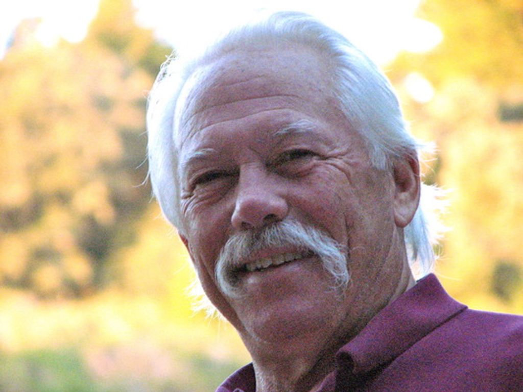 Larry Glueck Profile Photo