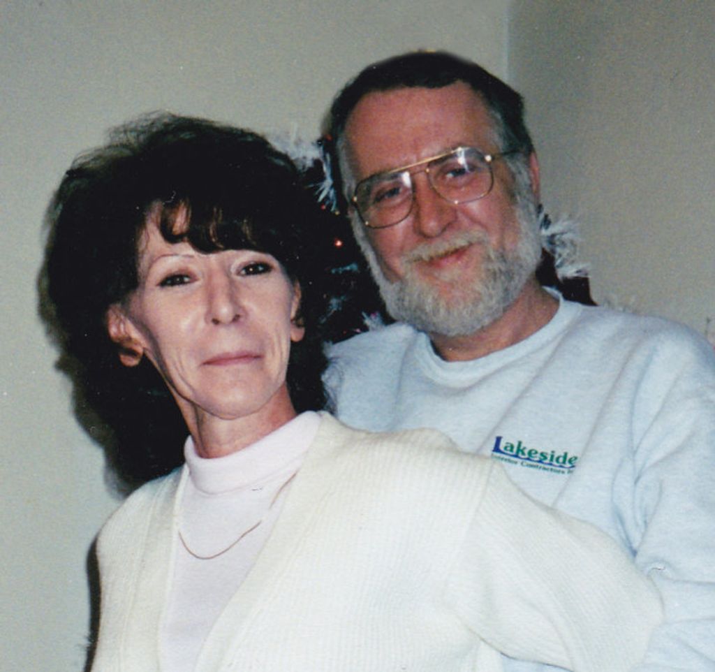 Carolyn "Kari" Kay Dooley