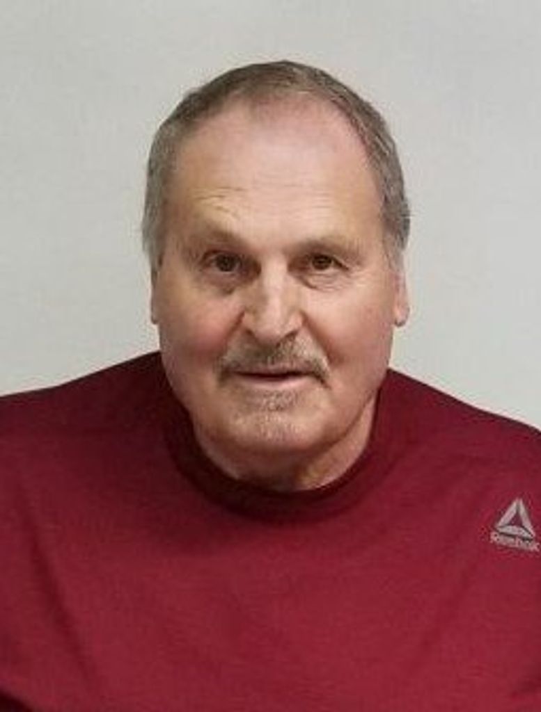 August Lenuik Profile Photo