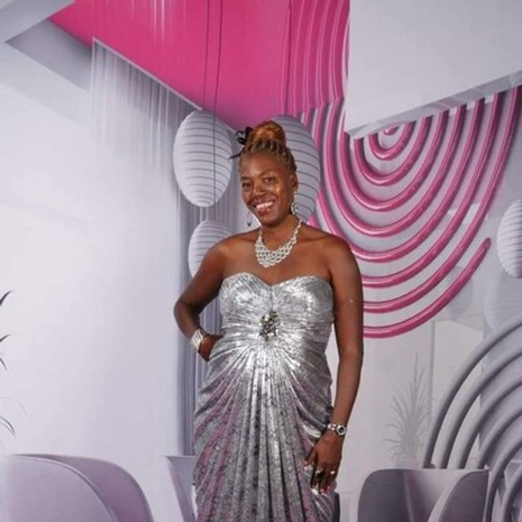 Ms. Gladys Bloodworth Profile Photo