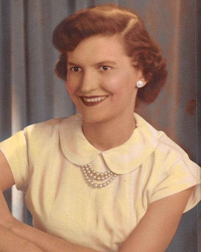 Lois Neitzelt Profile Photo