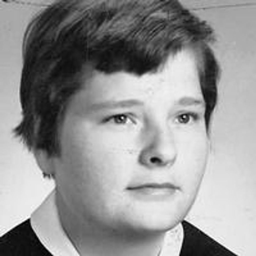 Iris  Elizabeth Eubanks